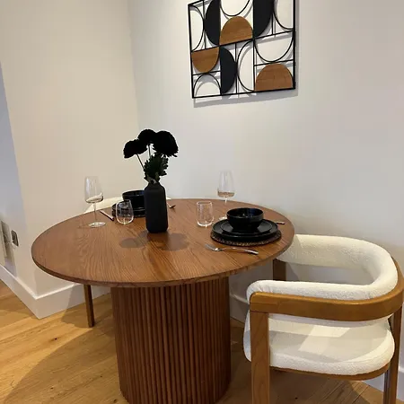 Apartment Atlas House